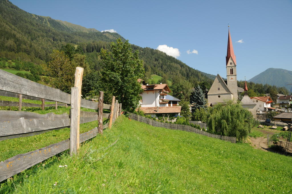 Chalet & Appartement Zingerlehof Trens Campo di Trens Exterior photo